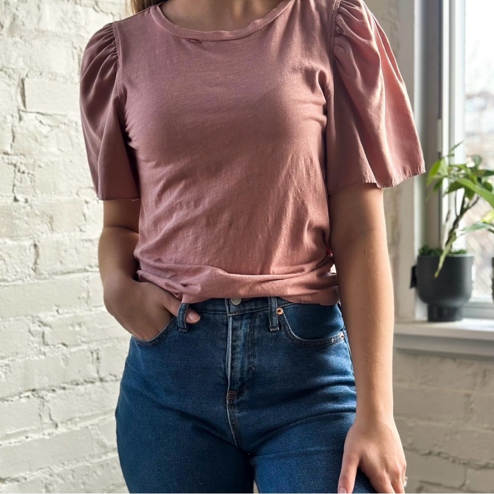 Pink Ruffled Puff Sleeve T-shirt